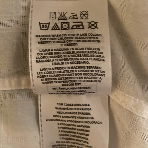 Guess Long Sleeved White Dress Shirt - Picture 11 of 11